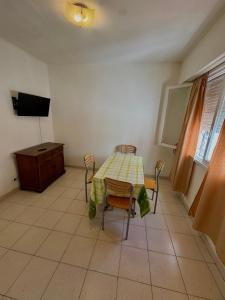 Dto 2 ambientes ubicado en Bolivar 2300, ciudad de Mar del Plata