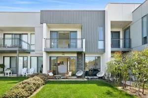 Magic Driftwood - Breamlea