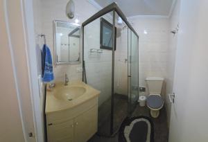 Apto Guarujá 200 metros Praia Enseada