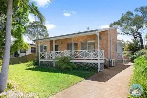 Aircabin - Gorokan - Comfy - 4 Beds holiday House - Lakeside