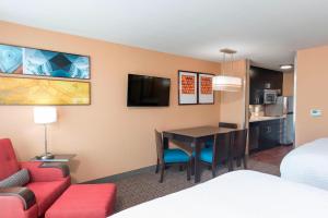 Queen Studio room in TownePlace Suites by Marriott Ontario-Mansfield
