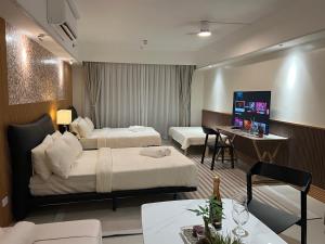 Luxurious Style Apartment cross to Okada and near City of Dreams, Solaire, MOA, and Airport