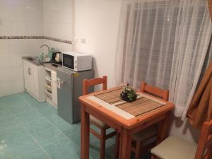 Arriendo para dos personas en pleno centro de Horcón a pasos de la Caleta