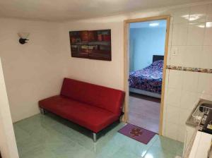 Arriendo para dos personas en pleno centro de Horcón a pasos de la Caleta