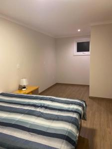 Linda Casa com 3 suites-Condominio-Canela