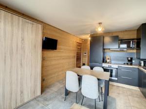 Appartement lumineux 4-6 pers. proche pistes avec parking - FR-1-417-165