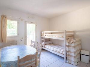 Appartement chaleureux avec terrasse et parking au Lavandou - FR-1-816-2