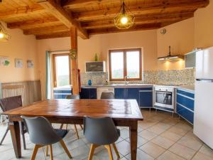 Maisons de vacances Evasion en Perigord: Gite 4 chambres, terrasse, jardin, animaux bienvenus, pres de Sarlat - FR-1-616-449 : photos des chambres