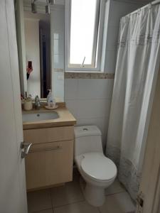 Departamento Centro de Viña, frente a terminal rodoviario, estacionamiento techado