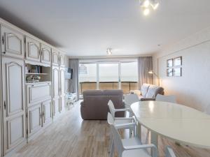 Charming apartment with sea view