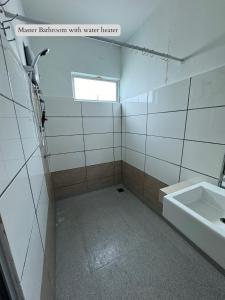 5 Bedroom House Near Sunway Lagoon