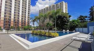 Snuggle in Bed near Mactan Airport