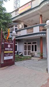 Shri Athithi Hotel