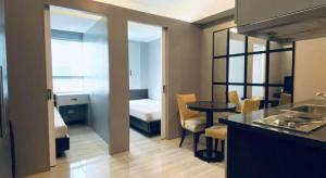 Lancaster Hotel Manila