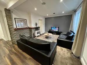 Cozy 3 Bedroom House, Greenwich, London - Abbey Wood