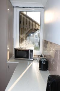 Eleven on Henry Holiday Guest Suite