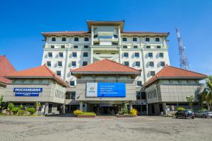 Graha Widya Bhakti at STIESIA Surabaya