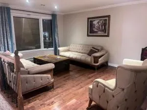 Cozy and Chique private home for rent - Лаваль