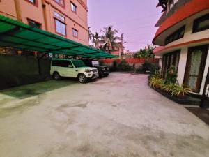 Two bedroom with private kitchen