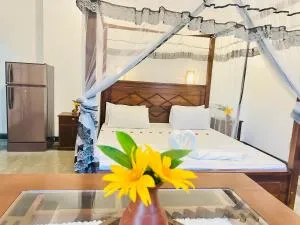 Navee Guest - Unakuruwa