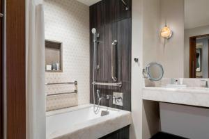 King Room with City View - High Floor room in JW Marriott Austin