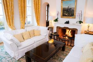 Villas Chateau d -Echenevex, Geneva : photos des chambres