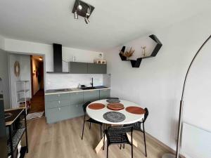 Appartement chaleureux avec vue Lac Matemale