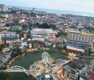 LUXURY 3r2b Penthouse The Shore Hotel & Residences - Kampong Morten