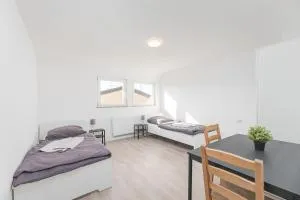 Monteurwohnungen in Altbach - 内卡河畔文德林根