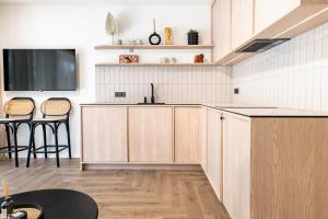 Hill Apartment 2
