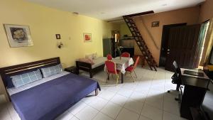 Haus am Strand auf Sibuyan Island nahe Cresta de Gallo - Marevics Guesthouse 1 ohne Klimaanlage