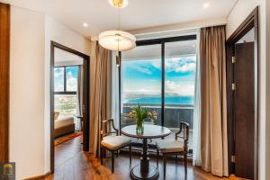 Apec Luxe Escape Sunset Resort