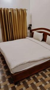 khush khush hotel