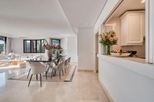 VACATION MARBELLA I La Alzambra Peaceful Hideaway with Sea views