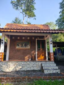 Lawang Pitu Untuk keluarga