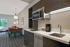 TownePlace Suites By Marriott Lima - Russells Point