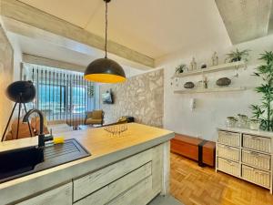 Sea view Studio Terminal