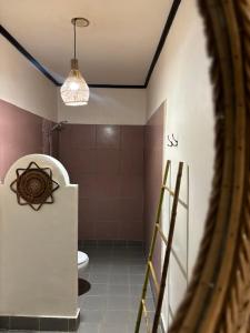 Phòng Giường Đôi Có Ban Công (Double Room with Balcony)