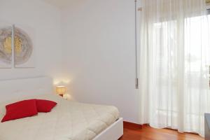 Modern Apartment near Metro Malatesta with Balcony & Wi-Fi