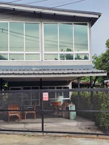 บ้านรังนก The Bird Nest Homestay & Coffeeshop