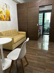 1BR Balcony View at Air Residences, Ayala Makati