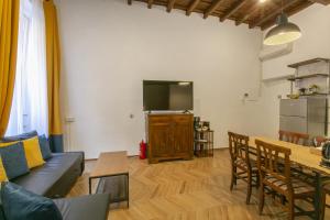 Trevi Little Palace #2