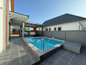 To The Moon Pool Villa - 春武里