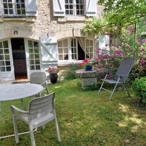 Maisons de vacances Gite rural - La Riviere Assoiffee : Maison 1 Chambre