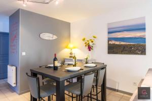 Biscarrosse Bourg, jolie petite maison pour 4 personnes avec Terrasse et jardin