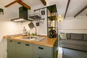 Trevi Little Palace #9