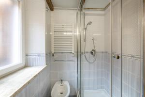 Trevi Little Palace #9