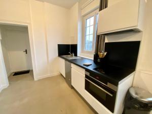 Henry II - Petit appartement lumineux - 013