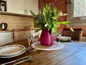 Appartements Studio 2 pers, balcon, parking : photos des chambres