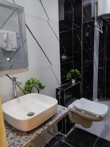 Avantika Vikram home stay